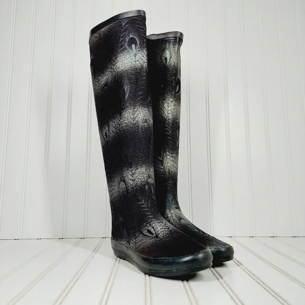 Volatile Black Light Stripes Feathers Black Slip On Tall Boots E61